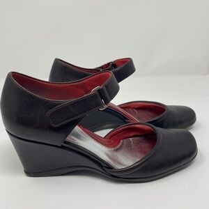 Kenneth Cole Square Toe Brown Leather Wedge Heels